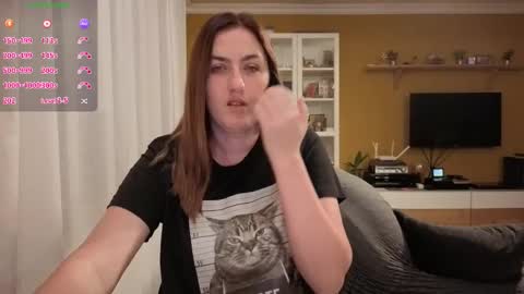 Ella  Max online show from 12.05.25