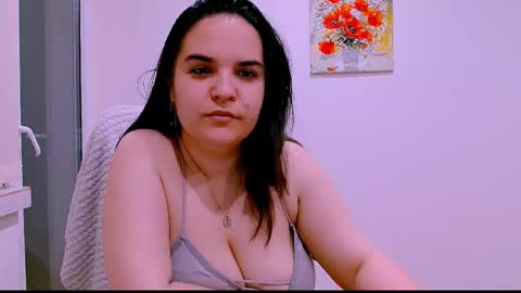 Ella online show from 04.10.26