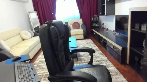 Ella online show from 03.07.26