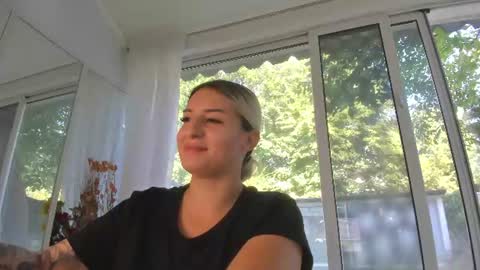 ella_vee online show from 07.17.26