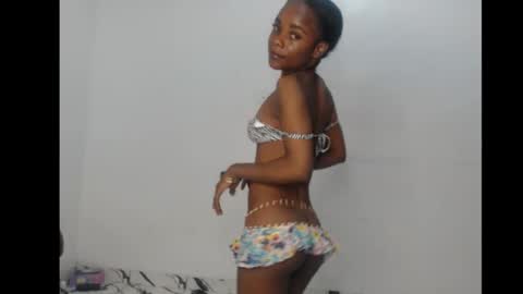 Snapshot of ellababy8 chatting on 12.22.25 ella online show from 12.22.25