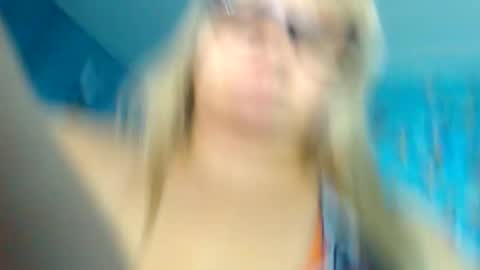 Snapshot of ellabella36dd chatting on 11.19.25 IsaBella online show from 11.19.25