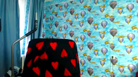 Snapshot of ellabella36dd chatting on 11.27.25 IsaBella online show from 11.27.25