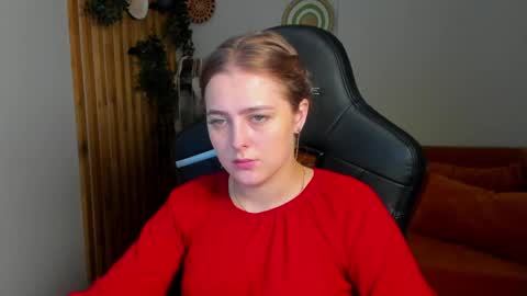 EllaBells online show from 04.02.26