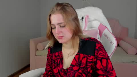 EllaBells online show from 04.05.26