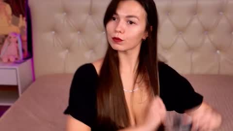 ellacanny online show from 11.28.25