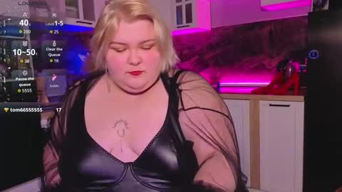 Snapshot of ellagoddes chatting on 03.27.26 ellagoddes online show from 03.27.26