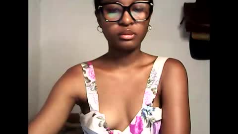 Snapshot of ellah245 chatting on 02.23.26 ellah245 online show from 02.23.26