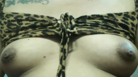 Snapshot of ellah_morena chatting on 01.19.25 Ellah online show from 01.19.25