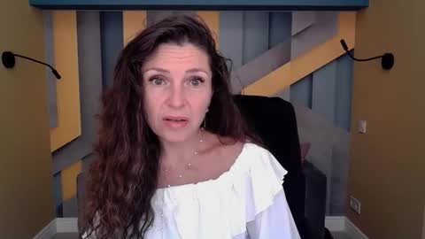 EllaLongs online show from 09.15.25