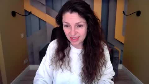 EllaLongs online show from 02.22.26