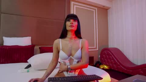 ellalux online show from 05.27.26