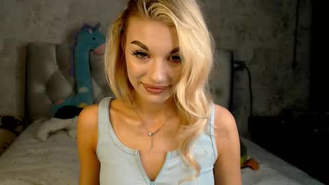 ellamilla online show from 03.05.26