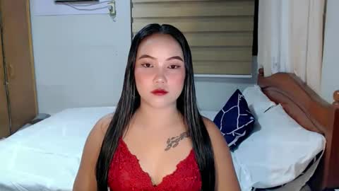 Ella online show from 03.04.26