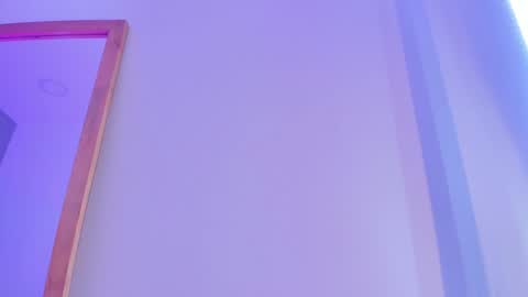 Snapshot of ellamontoya chatting on 01.19.25 Ella online show from 01.19.25