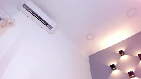 Snapshot of ellamontoya chatting on 02.06.25 Ella online show from 02.06.25