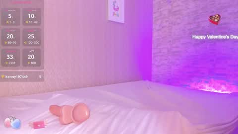 Snapshot of ellamontoya chatting on 02.21.25 Ella online show from 02.21.25