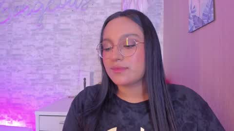 Snapshot of ellamontoya chatting on 02.22.25 Ella online show from 02.22.25