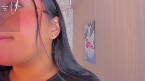 Snapshot of ellamontoya chatting on 03.02.25 Ella online show from 03.02.25