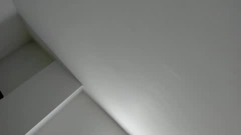 Snapshot of ellamontoya chatting on 09.20.25 Ella online show from 09.20.25