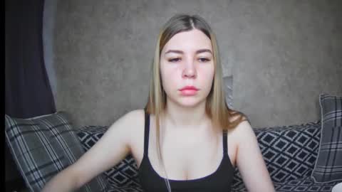 EllaNuar online show from 12.02.24