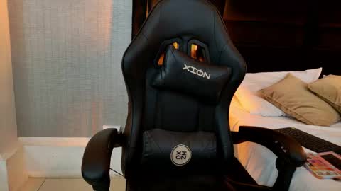 Ella Sanders online show from 04.18.26