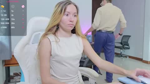 Snapshot of ellcrys chatting on 09.28.25 im Elsa lets go Subscribe to my OF and Youtube -35 online show from 09.28.25