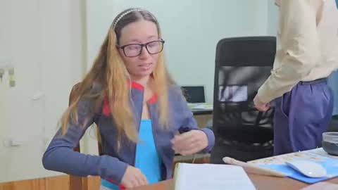 Snapshot of ellcrys chatting on 10.29.25 im Elsa lets go Subscribe to my OF and Youtube -35 online show from 10.29.25