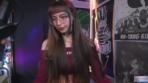 Snapshot of elle_uwu chatting on 01.22.25 follow me on instagram . online show from 01.22.25