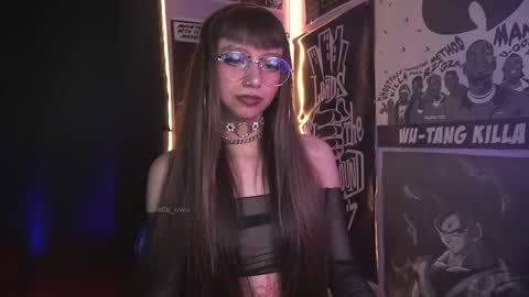 follow me on instagram .    online show from 01.15.26