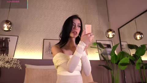 Elle Diane online show from 01.19.26