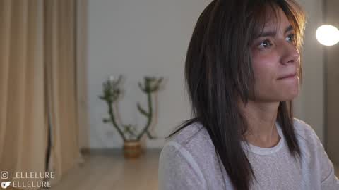 Snapshot of ellelure_ chatting on 01.20.25 Linda Restrepo online show from 01.20.25