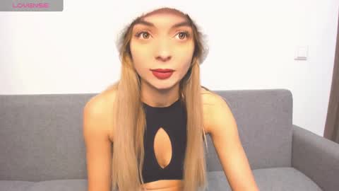 Snapshot of ellen_flow chatting on 12.29.24 ellen_flow online show from 12.29.24