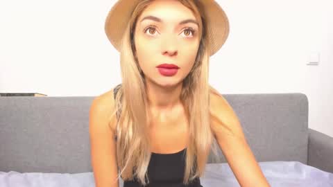 Snapshot of ellen_flow chatting on 01.30.25 ellen_flow online show from 01.30.25