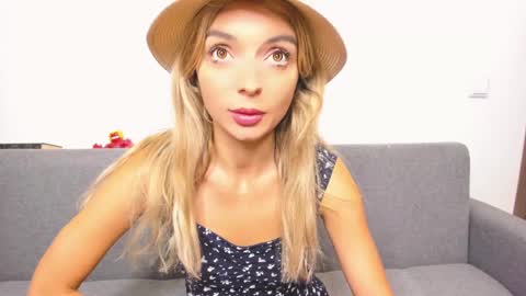 Snapshot of ellen_flow chatting on 02.06.25 ellen_flow online show from 02.06.25