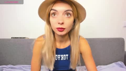 Snapshot of ellen_flow chatting on 02.09.25 ellen_flow online show from 02.09.25