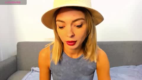 Snapshot of ellen_flow chatting on 10.09.25 ellen_flow online show from 10.09.25