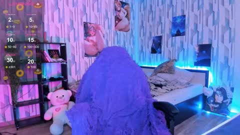 Ellie online show from 03.12.25