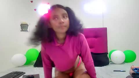 ellie_cute7 online show from 04.06.26