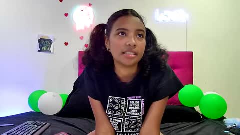 ellie_cute7 online show from 04.11.26