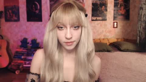 ellie_friendly online show from 02.03.25