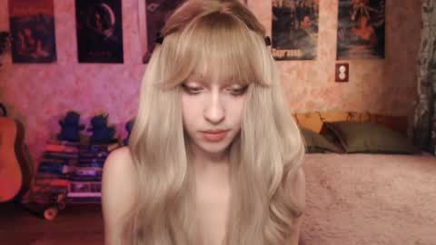 ellie_friendly online show from 03.02.25
