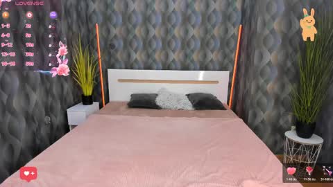 Snapshot of ellie_magic chatting on 03.19.26 ellie_magic online show from 03.19.26