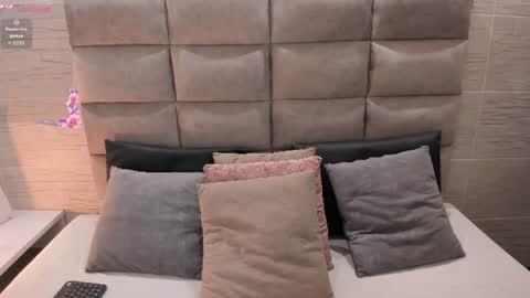 Snapshot of ellieadeline chatting on 07.13.26 ellieadeline online show from 07.13.26