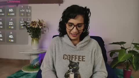 Snapshot of elliee1 chatting on 01.26.25 elliee1 online show from 01.26.25