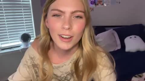 Ellie online show from 04.03.26