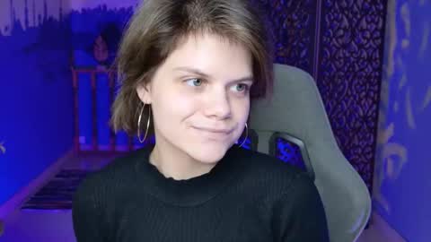 Snapshot of elliemurler chatting on 09.28.25 elliemurler online show from 09.28.25