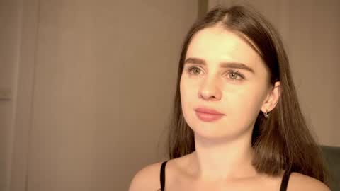 Snapshot of elliephant_ chatting on 12.15.24 just Emily online show from 12.15.24