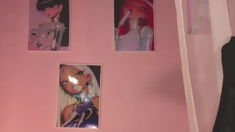 Snapshot of elliephant_ chatting on 01.10.25 just Emily online show from 01.10.25