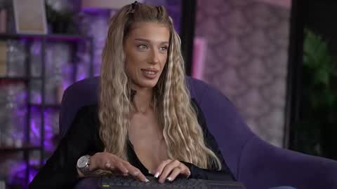 Ellie online show from 09.13.25